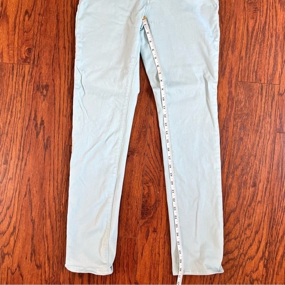 Levi’s Pastel Blue Colored Mid Rise Cotton Blend Skinny Jeans Size 28 Waist - Picture 15 of 16